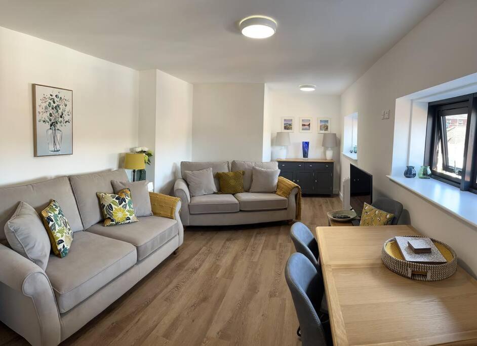 No5 At 53 - 2 Bed Apartment In Leek, Staffs Peak District Zewnętrze zdjęcie